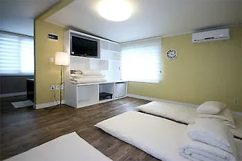Crib49 Guest House Seoul Hotel