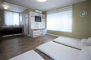 Crib49 Guest House Seoul