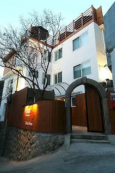 Crib49 Guest House Seoul Hotel